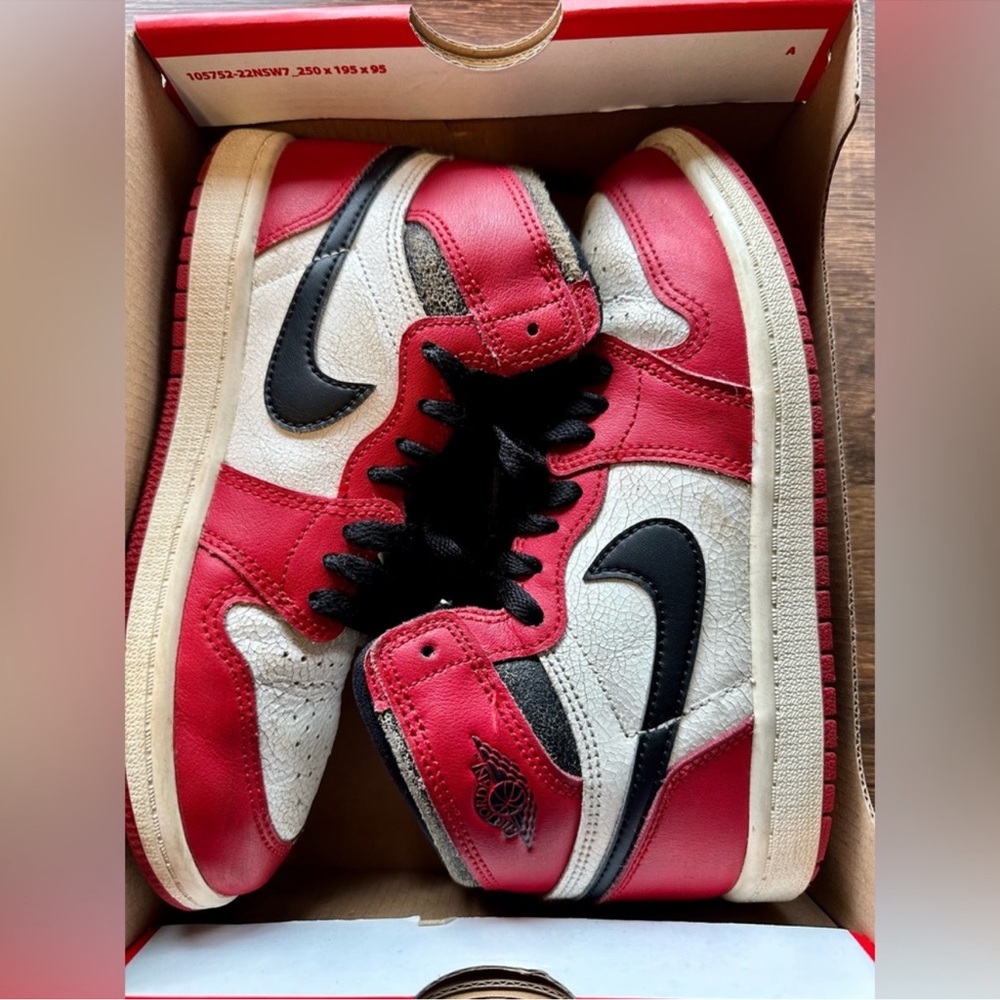 Nike Jordan 1 Lost and found